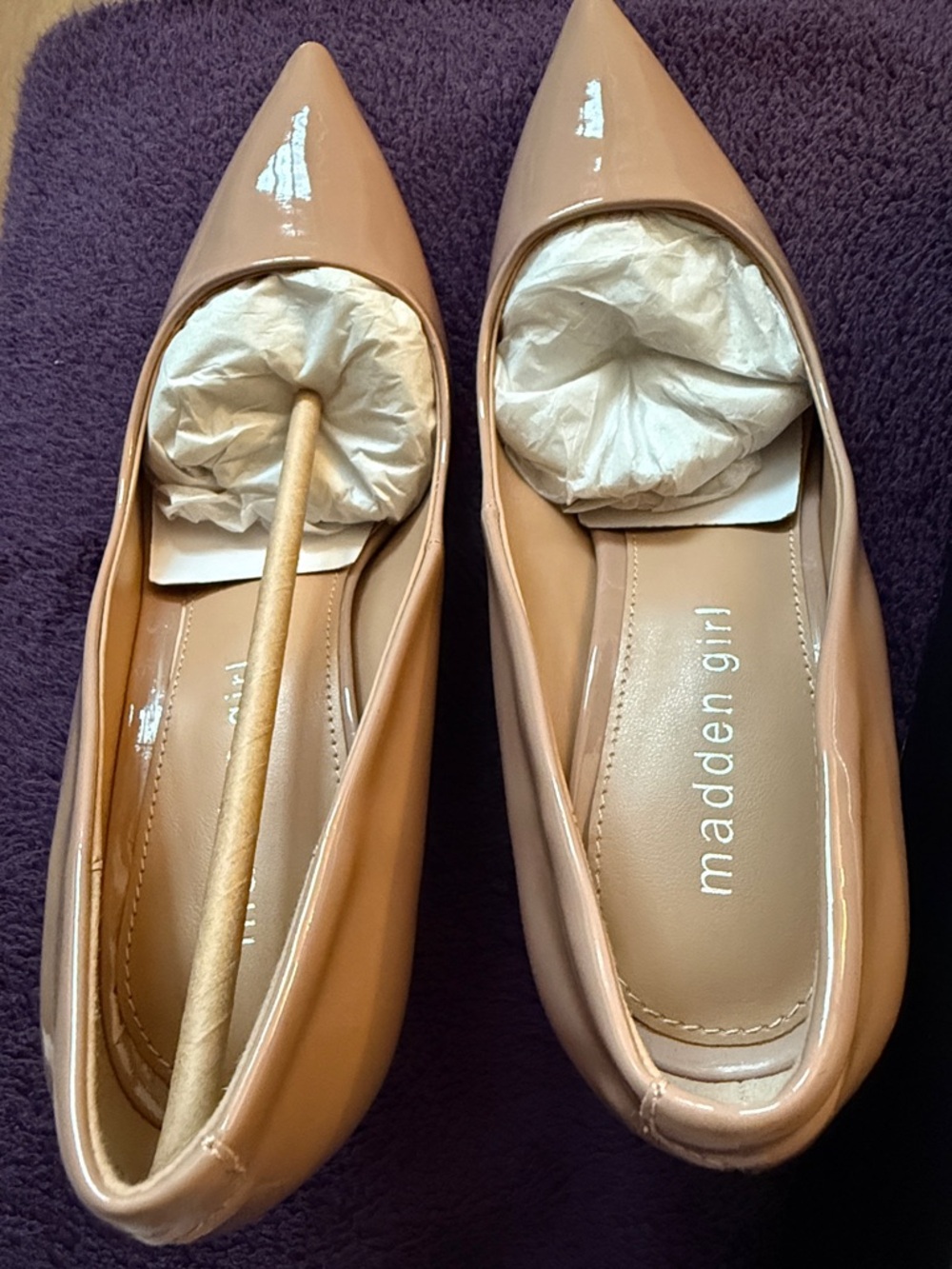 Madden Girl NIB Women's Brynn Nude Patent Pointed-Toe Pumps Size 6.5